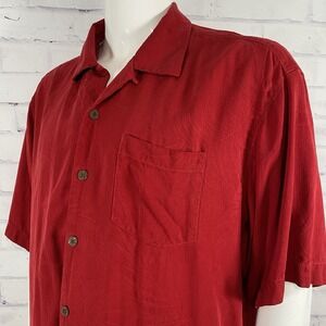Tommy Bahama Shirt Men's Size XL Hawaiian Camp Shirt 100% Silk Floral Red
